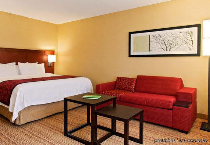 Courtyard Stewart Airport 3* Newburgh